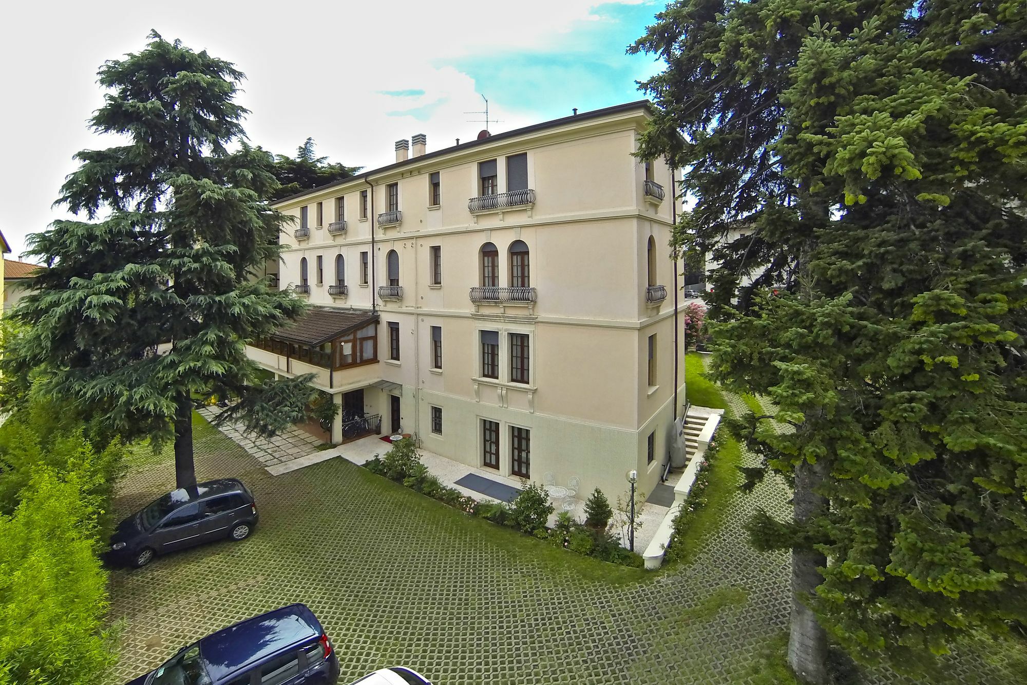 Residence Villa Mainard Верона Екстер'єр фото